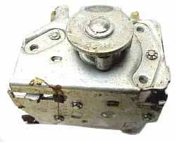 80502-25900 Datsun Roadster R Door Latch from Rallye